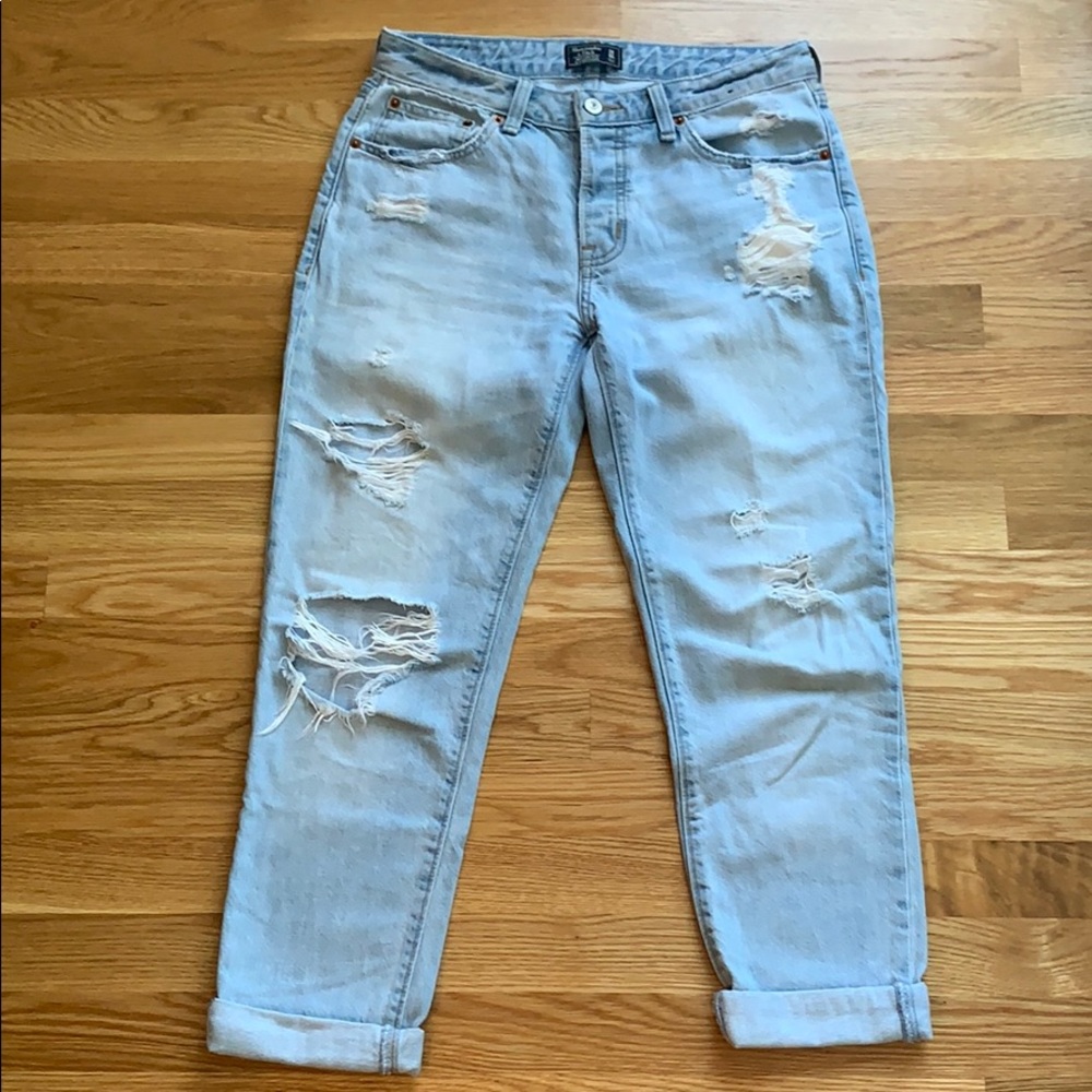 Abercrombie & Fitch Ames Slim Boyfriend Jeans